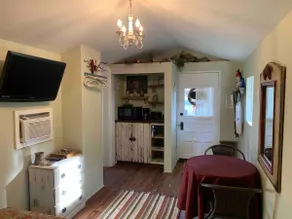 The Yellow Cottage Farm and Guesthouse - Image 5
