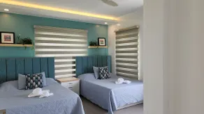 Villetta Beachfront with pool in Batangas - Image 5