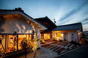An experience of staying in café Castana, Max 7pax - Image 3