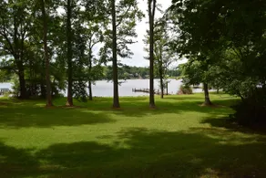 Maggie's Lake House - Image 3