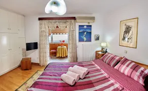 Third floor apartment in Davlia with view - Image 2