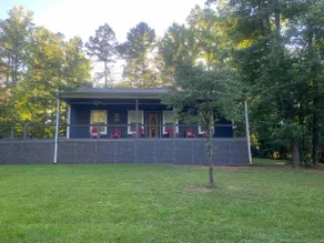 Charming and Comfy Cabin in the Heart of Pickwick! - Image 3
