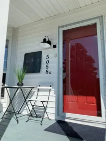Updated Stylish Two-Floor Open Concept Duplex - Image 3
