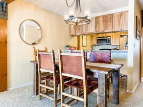 Walk to Slopes - Hot tub - Fireplace! - Image 5