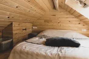 Romantic Woodland Chalet - Image 4