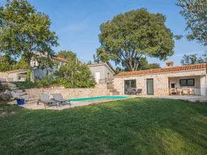 Natural stone house with heated pool, sauna & BBQ - Image 2