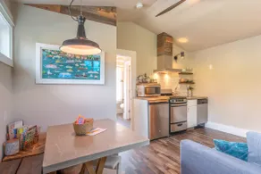 NoPotel, comfortable guesthouse in Portland! - Image 3