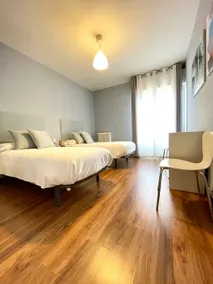 Centrally located and comfortable apartment C - Image 2