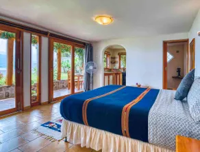 Casa Mariposa San Marcos Atitlán Lakefront Retreat - Image 2