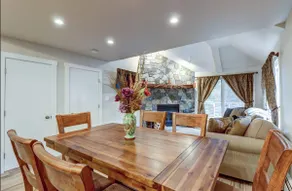 2 Bedroom Condo & Loft- POOL + Wine Bar/Cafe! - Image 3