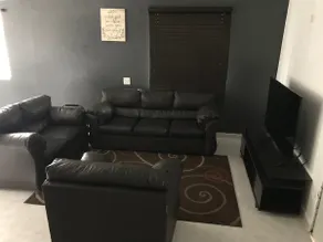 House with Private Parking, Barbecue and Patio - Image 3