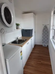Ivory Cottage - Beautifully Renovated - Image 5