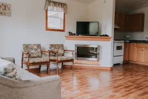 Fox Point Cottage - Anchorage House & Cottages - Image 3