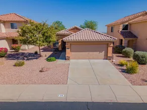 Beautiful Private Bungalow with large kitchen. - Image 3