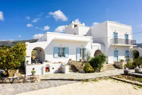 Nikos Apt 2 , just steps from Parasporos beach - Image 4