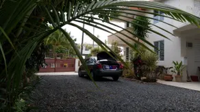 Shacks Beach#2, 2bdrm, w/ terr, BBQ, snorkeling - Image 2