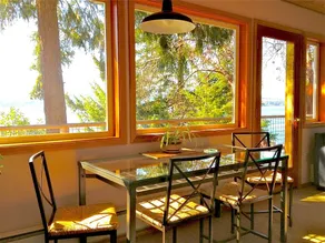 Captain's Quarters - A waterfront hideaway. - Image 5