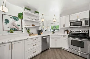 The GreenSuite Lux 2 Bed 2 Bath Ft Lauderdale - Image 3