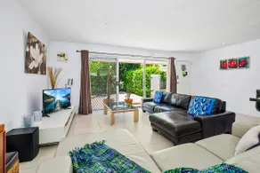 Noosa Heads house, private pool, 3km Main Beach - Image 5