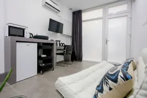 Waterfront ”TATTOO SHOP” turned Airbnb Studio - Image 2