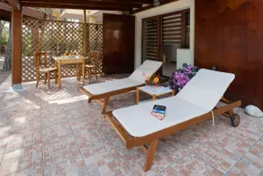 Beautiful studio flat just steps from the sea - Image 2