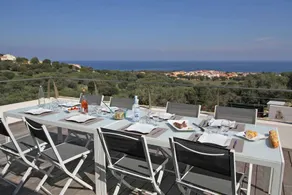 villa på 2 etager, opvarmet pool, havudsigt, tæt på stranden - Image 3