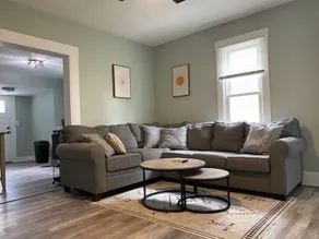 Sunset BnB 3-Bedroom near German Village - Image 3