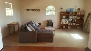 Leighton Stud Cottage - Historic Evandale - Image 2