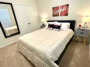 NEW | Modern, cozy home | Humans and pets welcome! - Image 3
