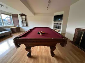 Mid-century spacious home w/ hot tub & pool table - Image 3