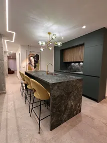 La Mariana Apartments - Image 4