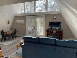 Brook Ridge Retreat - Image 4