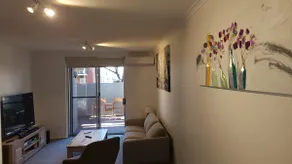 North Adelaide Apartment - Image 3