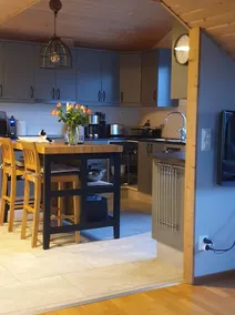 Beach and downtown 3-room apartment with sea view in Varberg - Image 2