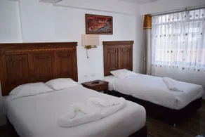 Elegant Family Apartment 5 - Image 5