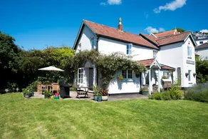 Fab big house near beaches - central with parking - Image 2