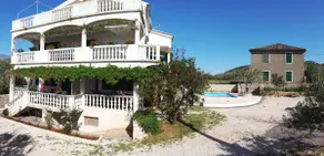 App with amazing sea view, pool & gym 5 - Image 5