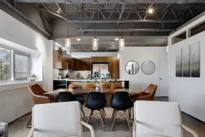 Bright + Stylish Downtown Loft | East 6th Street - Image 4