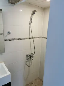 For rent, pretty little house, l'Immaculée area - Image 4