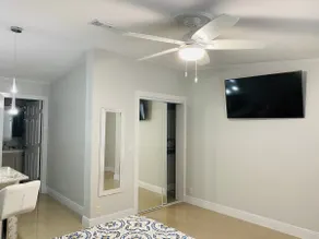Tampa Bay Cozy apartment - Image 5