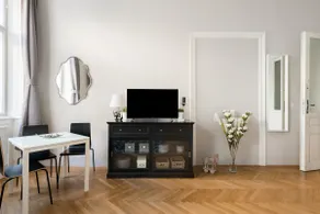Stroll to City Center from Upscale Renovated Apartment - Image 4