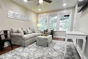 Charming 2BR Cottage in East Hill near cafes/shops - Image 2