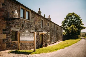 The Cottage-Traditionell-Cottage-Eigenes Badezimmer-Blick auf die Landschaft - Image 3