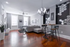 Remodeled 3br 4ba Home with Secret Speakeasy Basement - Image 4