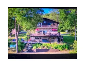 Cozy 7 Springs Mountain Escape - Image 2