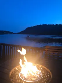 Twin Lakes Waterfront– Dock, Fire Pit & Family Fun - Image 5