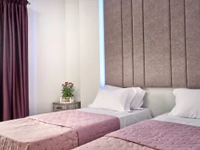 Deluxe Suite - Image 4