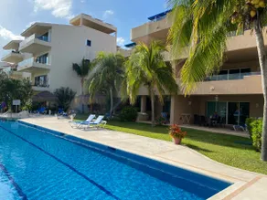 Beautiful condo infront of the Marina - Image 4