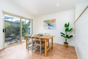 Peaceful 1BR Courtyard Unit in quiet Dickson - Image 3