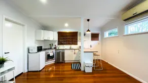u5, Relax in our unique studio unit - Image 4